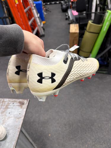 Used Under Armour Adult FB Cleats White Senior 14 11337-S000477961