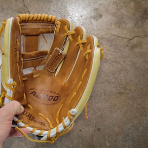 New Wilson A2000 H12 12" Fielders Gloves
