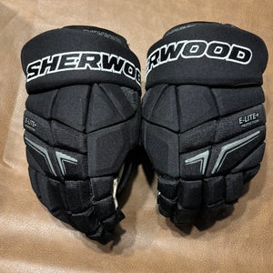 Sher-Wood Rekker Legend 1 Gloves 15" (Used)
