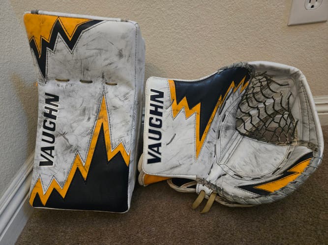 Vaughn V9 Pro Carbon Regular Pro Stock (Used)