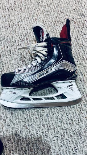 2015 Bauer Vapor 1X Hockey Skates Extra Wide Width Size 5.5 (Used) make me an offer