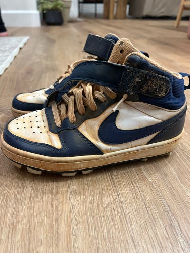 Blue Men's 4Y (Big Kids / Youth) Youth Nike High Top (Used)