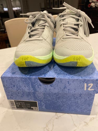 Men's Size M 10.5 (W 11.5) Nike Ja 1 Shoes (Used)