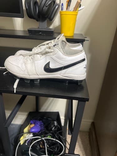 Men's Size M 9.0 (W 10.0) Air Jordan (Used)