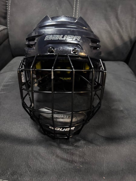 Bauer reakt helmet