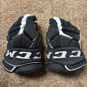 Black Used Junior CCM Tacks 9080 Gloves 11"