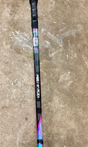 Senior Bauer Proto2 Right Handed Hockey Stick P88 87 Flex (Used)