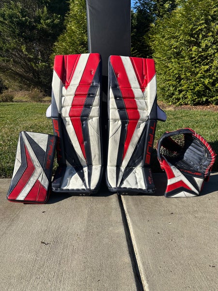 33+2 True Catalyst Px3 Regular Goalie Full Set (Used)