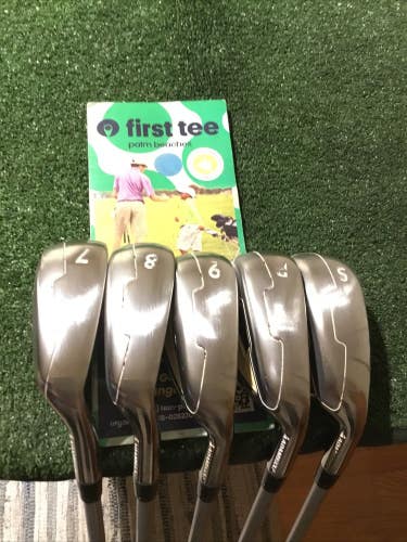 Adams Ladies Idea Tech V4 Hybrid Irons Set 7-PW-SW Ultralite 50g Graphite Shafts