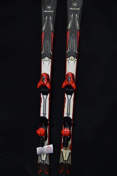 美品 ロシニョール ROSSIGNOL pursuit 11 carbon ROSSIGNOL PURSUIT 11 SKIS SIZE 149 CM WITH NEW ATOMIC BINDINGS