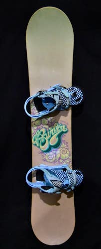 BURTON SECRET SNOWBOARD SIZE 145 CM WITH BURTON MEDIUM BINDINGS