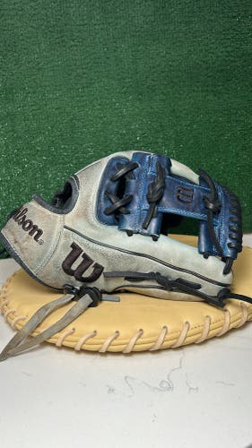 Wilson A2000 1786 RH Infield Baseball Glove 11.5" (Used)