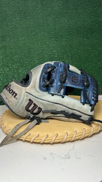 Wilson A2000 1786 RH Infield Baseball Glove 11.5" (Used)