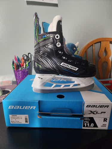 Bauer X-LP Hockey Skates Regular Width 11 (Used)