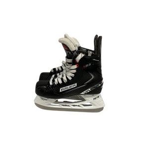 Used Bauer VAPOR Junior Hockey Skate Junior 02 11847-S000032453