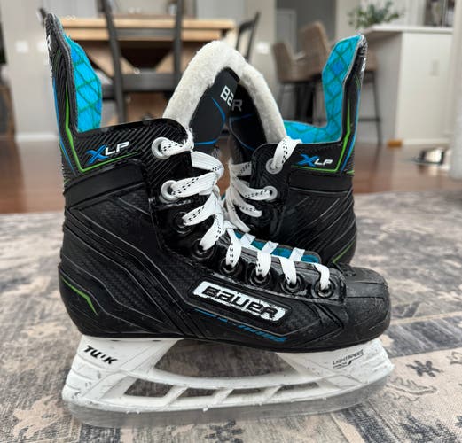 Bauer XLP Hockey Skates Regular Width Size 1 (Used)
