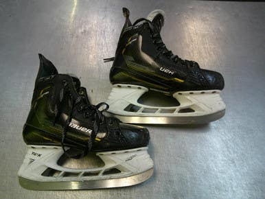 Used Bauer SUPREME  M5PRO Senior Hockey Skate Senior 5.5 11339-S000198121