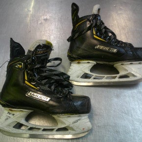 Used Bauer SUPREME Senior Hockey Skate Senior 4.5 11339-S000198109