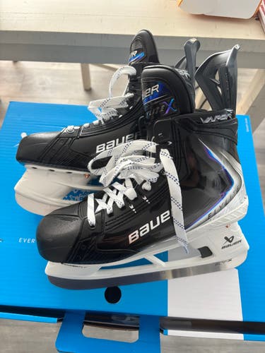 2025 Bauer Vapor Flylite Hockey Skates Regular Width 8.5 (New)