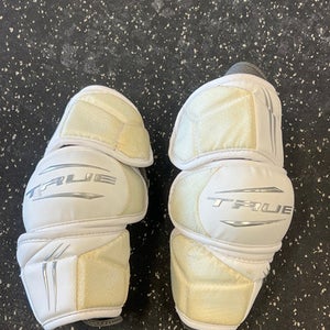 Used True ZERO LYTE Lacrosse Arm Pads/Guards White LG 11849-S000036042