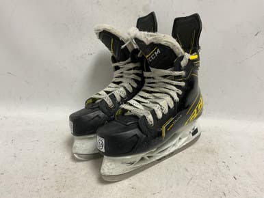 Used CCM SUPER TACKS AS3 Intermediate Hockey Skate Intermediate 3.5 11855-S000198183