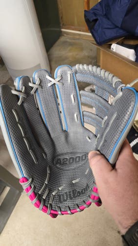 Wilson LH A2000 Softball Glove 13" (Used)