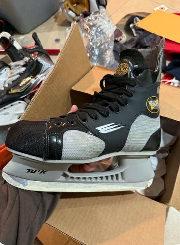 Bauer Vapor Hockey Skates 9 (New)