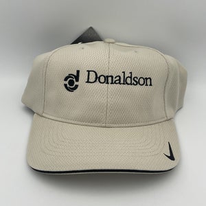 Donaldson Minnesota Nike Golf Fitted Hat Cap Size L/XL - NWT