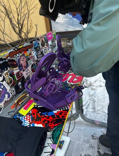 Women's Medium Burton Scribe Snowboard Bindings (Used)