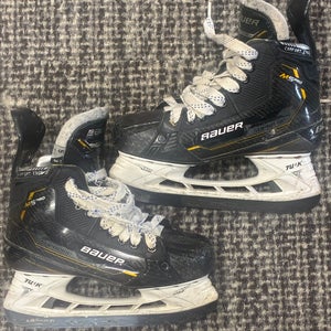 Intermediate Bauer Supreme M5 Pro Hockey Skates I Size 5