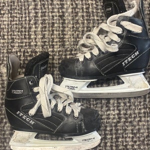 Youth Itech Hockey Skates 13 (Used)