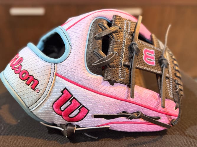 Rare Wilson A2000 Florida Nights 1786 11.5" RH (New)