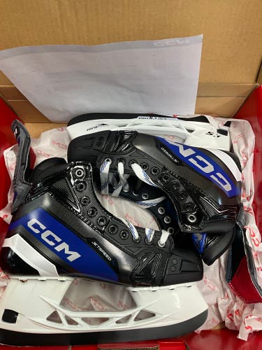 CCM JetSpeed XTRA PLUS Hockey Skates Regular Width 7 (New)