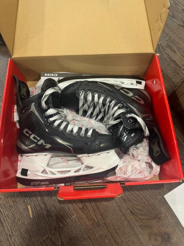 2024 CCM Tacks XF Pro Hockey Skates Regular Width 7 (Used)