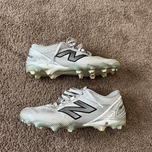 White Men's Size M 10.5 (W 11.5) Adult New Balance Freeze 4.0 Low Top Molded Cleats (Used)