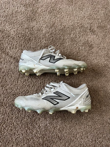 White Men's Size M 10.5 (W 11.5) Adult New Balance Freeze 4.0 Low Top Molded Cleats (Used)