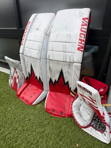 34" Vaughn V9 Iceberg Pro Carbon Regular Goalie Full Set Pro Stock (Used)