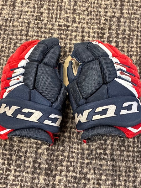 Junior CCM JetSpeed FT4 Gloves 11" (Used)