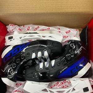 CCM JetSpeed XTra Hockey Skates Regular Width Size 1.5 (New)