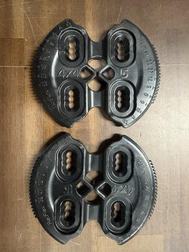 New Burton Snowboard Binding 4 Hole 4x4 Re:Flex Disc's Black (Pair)