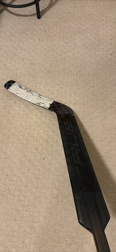 True HZRDUS 9x4 Regular Goalie Stick 23" Paddle (Used)