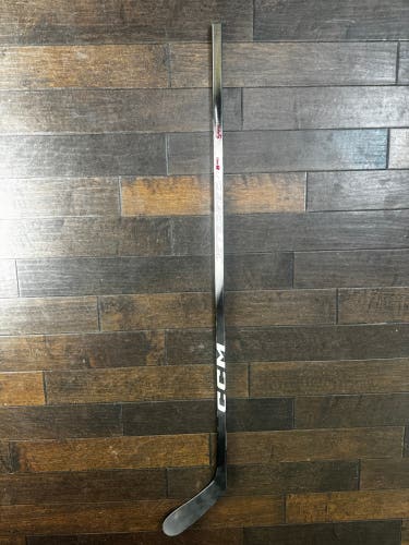 Senior CCM JetSpeed FT8 Pro Right Handed Hockey Stick P28 75 Flex Pro Stock (New)