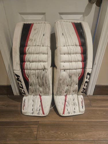 34" 2016 CCM Goalie Leg Pads (Used)