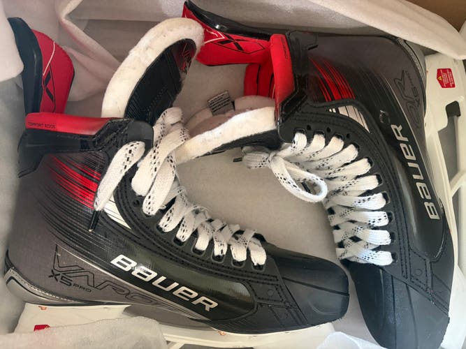 Bauer Vapor X5 Pro Hockey Skates Regular Width 9.5 (Used)