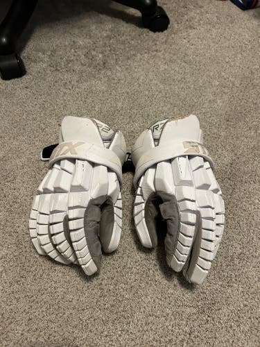 STX Surgeon RZR2 Lacrosse Gloves 13" (Used)