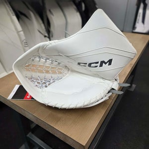 2023 CCM EFlex 6 Full Right (New)