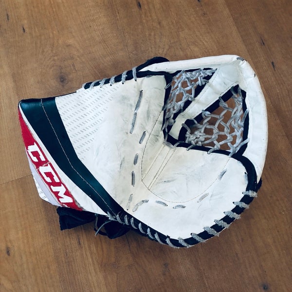 CCM YTFLEX3 Youth Goalie Glove - Regular - Chicago (Used)
