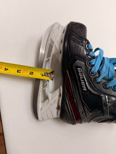 2019 Bauer Vapor 2X Hockey Skates Regular Width 12 (Used)