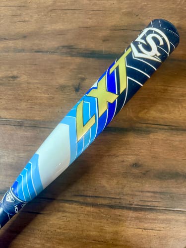 Louisville LXT 29/18 (-11) Fastpitch Softball Bat