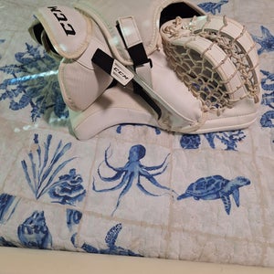 CCM Extreme Flex 5.5 Regular (Used)